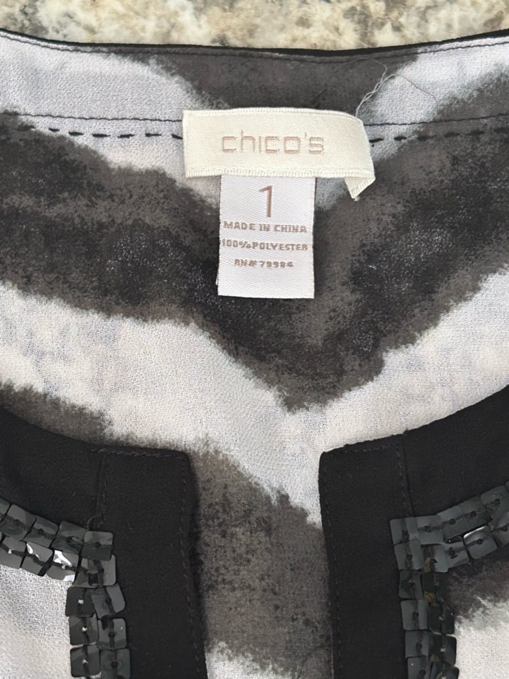 Chico’s Zebra Animal Print Sheer Blouse Tunic Sequin V Neck 3/4 Sleeve Size M - Picture 7 of 9